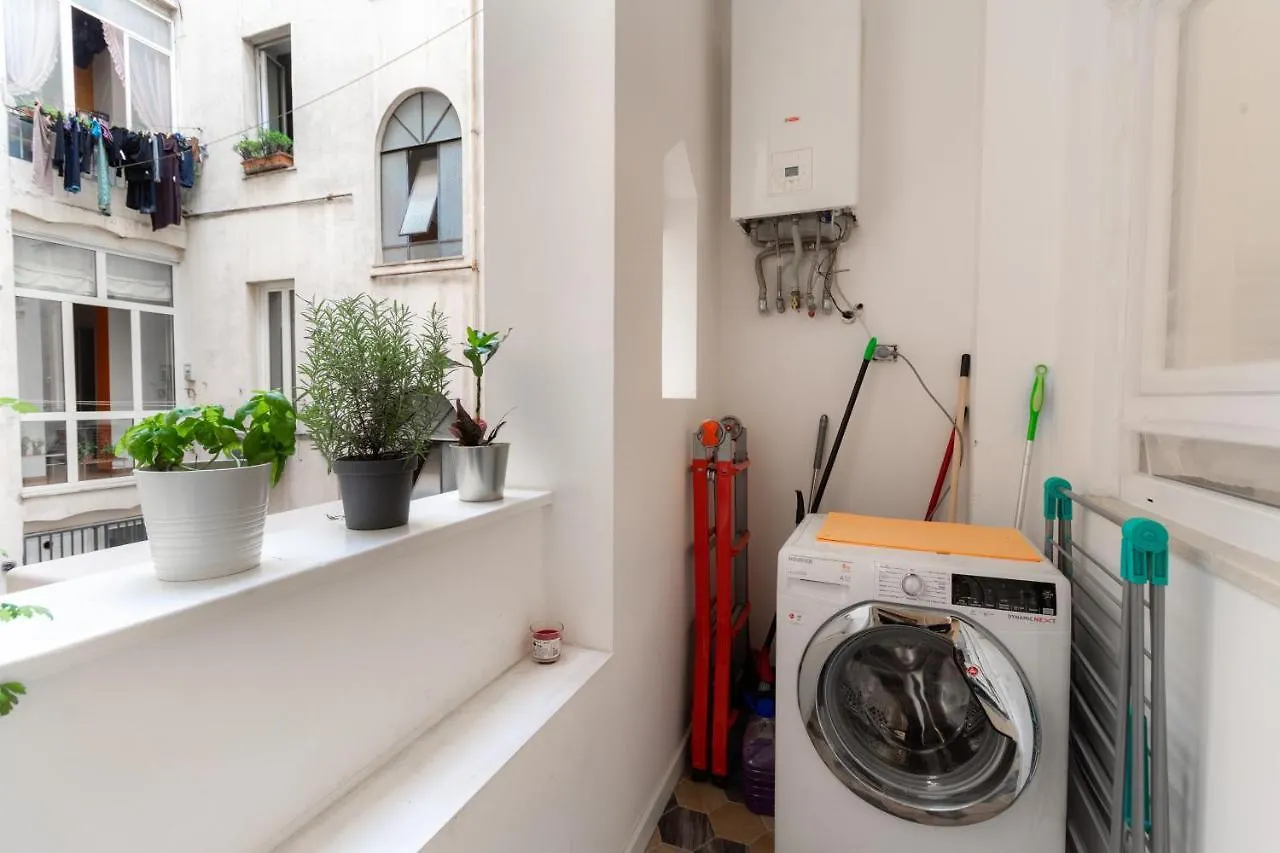 Trastevere Four Seasons Manara Rome Apartment